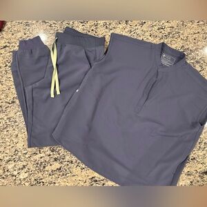 Figs Large Tall Jogger Scrub Pants & Large Rafaela Scrub Top